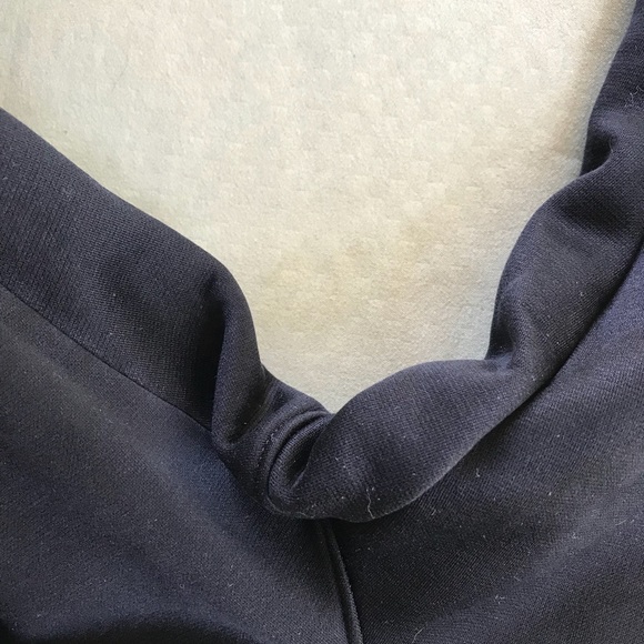 Under Armour women’s sz M sweatpants - Picture 4 of 4